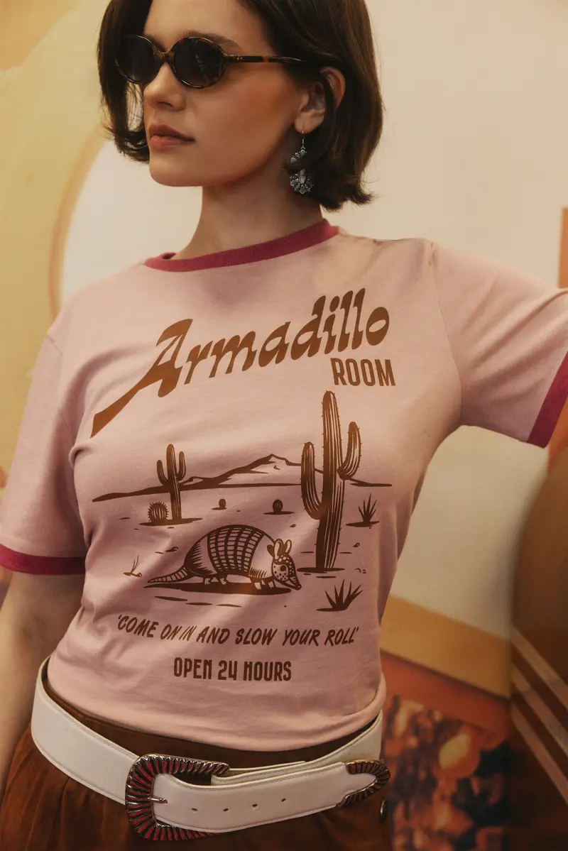 Armadillo Short Sleeve Graphic Ringer Tee 1