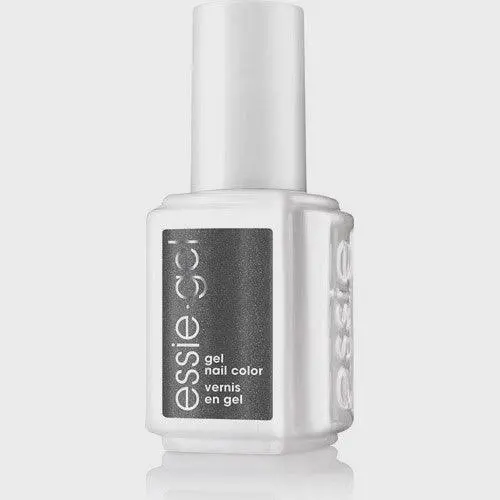 Essie Gel 0847G Cashmere Bathrobe 1