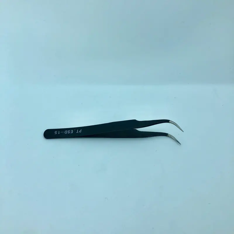 Eyelash Tweezer Curve (Black) 1