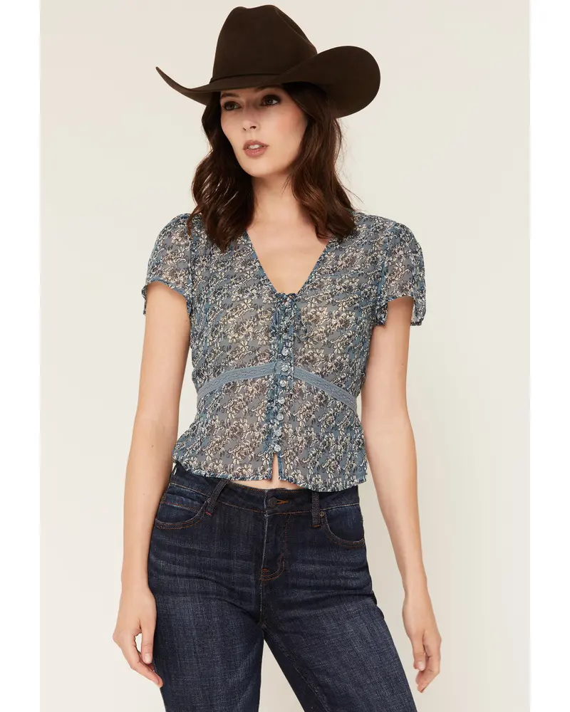 Fern Flutter Sleeve Blouse 1