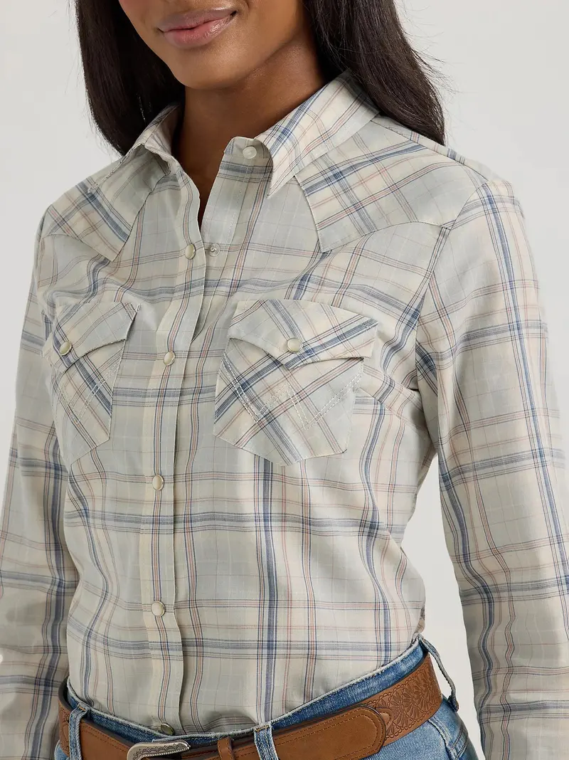 Ladies Wrangler Essential Long Sleeve Plaid Western Snap Top - 112360738 1
