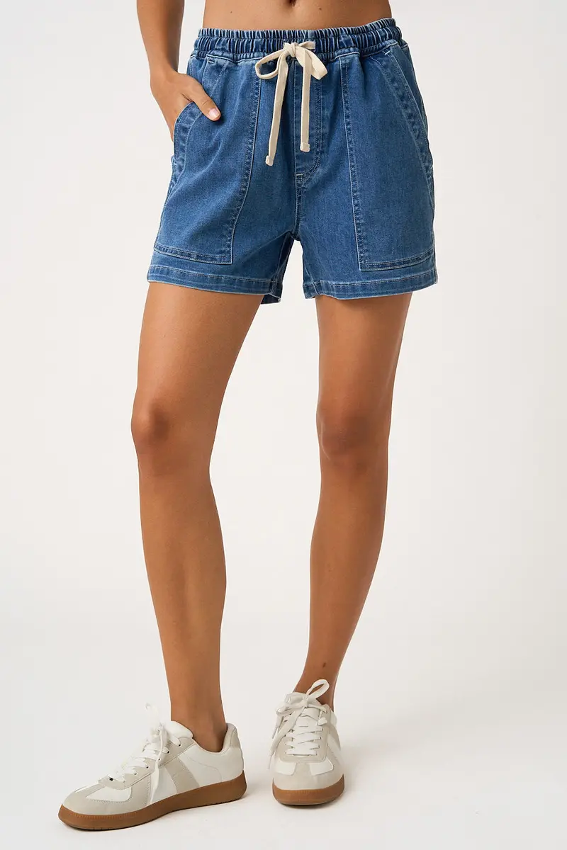 Mitto Shop Washed Denim Drawstring Patch Pocket Shorts - C70687 1