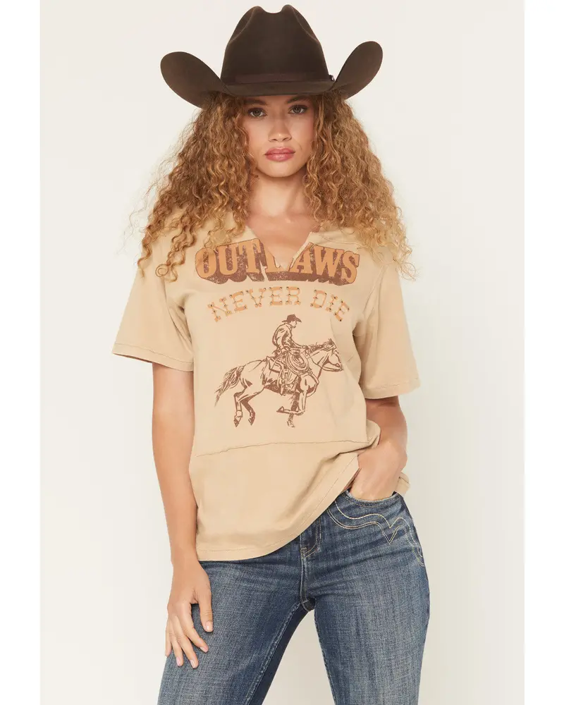 Outlaws Never Die Short Sleeve Graphic Tee 1