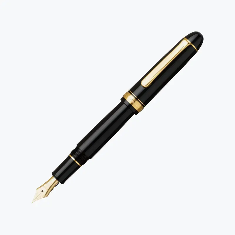 Platinum - Fountain Pen - #3776 Century - Black In Black (Gold) 1