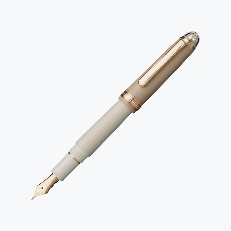 Platinum - Fountain Pen - #3776 Century - Shape Of Heart Chai Latte 1